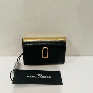 🔥🔥🔥New Marc Jacobs TheSnapshot Women's Tri-Fold Wallet, New BlackMulti🔥🔥🔥